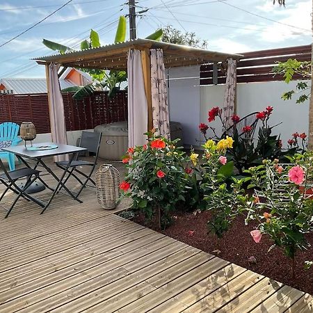 La Kaz Hibiscus, Jacuzzi Prive Villa Le Tampon Exterior foto