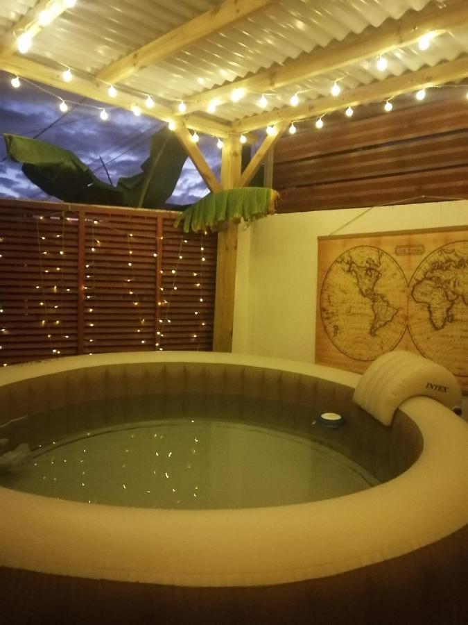 La Kaz Hibiscus, Jacuzzi Prive Villa Le Tampon Exterior foto